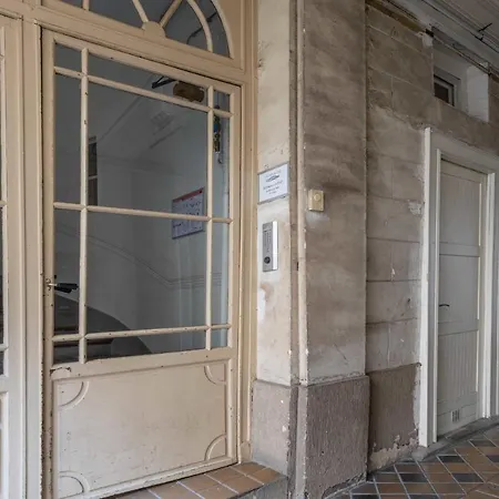 Appartement Charming Studio 2p - Grands Boulevards - 3 *